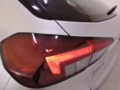 Photo 16 Opel Corsa  1.2 75 ch BVM5