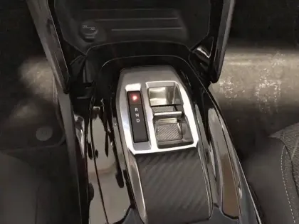 Photo 13 Peugeot 208  Hybrid 110 e-DCS6