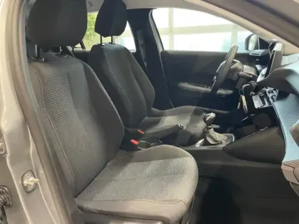 Photo 47 Peugeot 208  100 S&S BVM6