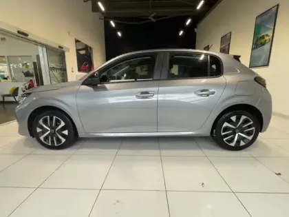 Photo 42 Peugeot 208  100 S&S BVM6