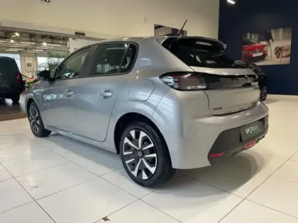 Photo 49 Peugeot 208  100 S&S BVM6