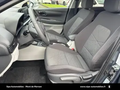 Photo 70 Hyundai Bayon  1.0 T-GDi 100 Hybrid 48V