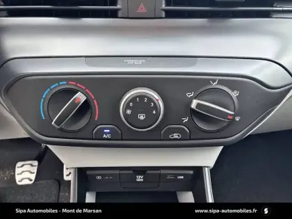 Photo 80 Hyundai Bayon  1.0 T-GDi 100 Hybrid 48V