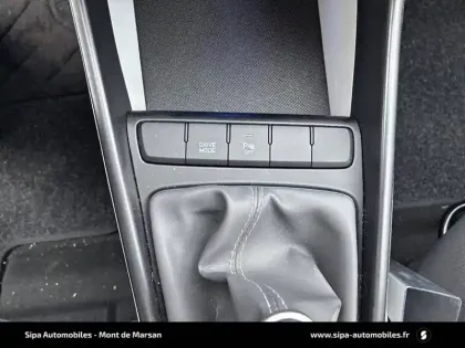 Photo 82 Hyundai Bayon  1.0 T-GDi 100 Hybrid 48V