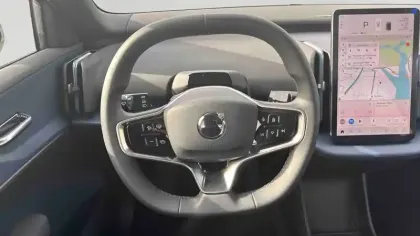 Photo 13 Volvo Ex30  Single Extended Range 272 ch 1EDT