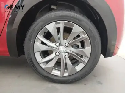 Photo 10 Peugeot 208  Electrique 50 kWh 136ch