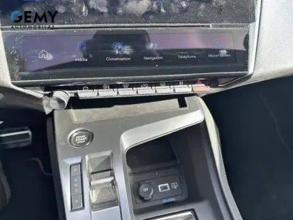 Photo 13 Peugeot 308  SW PHEV 225 e-EAT8