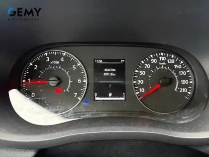 Photo 22 Renault Master  FGN TRAC F3500 L2H2 BLUE DCI 135