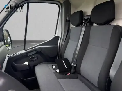 Photo 37 Renault Master  FGN TRAC F3500 L2H2 BLUE DCI 135