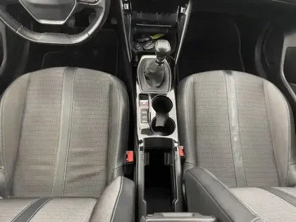 Photo 24 Peugeot 208  PureTech 100 S&S BVM6