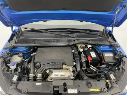 Photo 20 Peugeot 208  PureTech 100 S&S BVM6