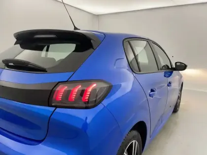 Photo 30 Peugeot 208  PureTech 100 S&S BVM6