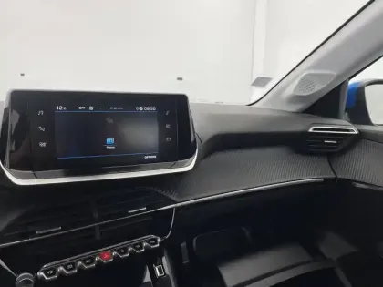 Photo 27 Peugeot 208  PureTech 100 S&S BVM6