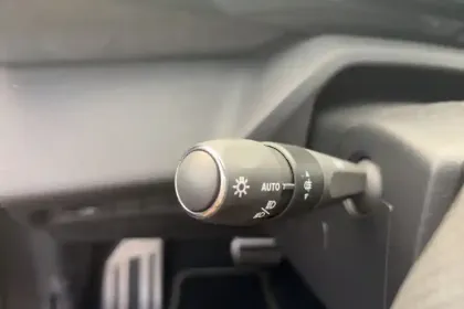 Photo 20 Peugeot 308  Hybrid 145 e-DCS6