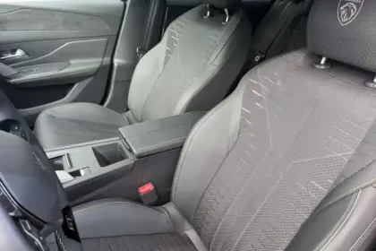 Photo 9 Peugeot 308  Hybrid 145 e-DCS6