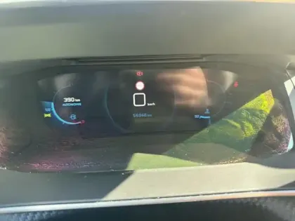 Photo 20 Peugeot 208  PureTech 100 S&S BVM6 Active Pack