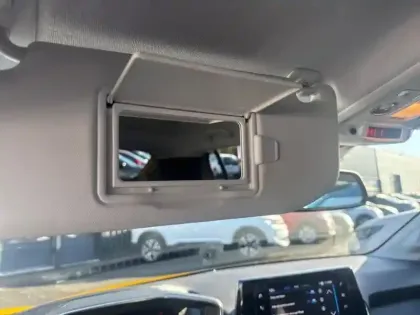 Photo 6 Peugeot 208  PureTech 100 S&S BVM6 Active Pack