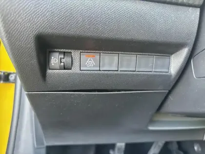 Photo 24 Peugeot 208  PureTech 100 S&S BVM6 Active Pack