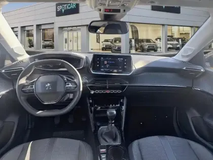 Photo 9 Peugeot 208  PureTech 100 S&S BVM6 Active Pack