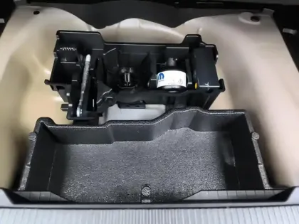 Photo 26 Peugeot 2008  PureTech 130 S&S EAT8 GT