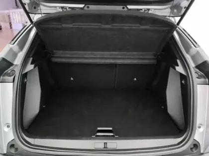 Photo 7 Peugeot 2008  PureTech 130 S&S EAT8 GT