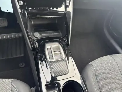 Photo 23 Peugeot 208  Hybrid 110 ch e-DCS6 Allure