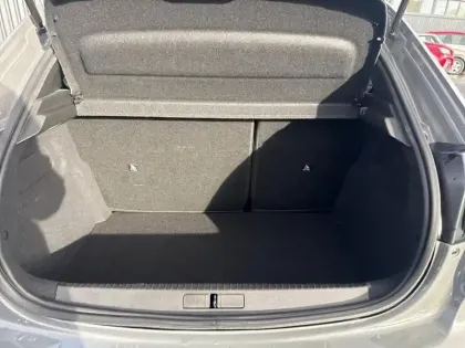 Photo 7 Peugeot 208  Hybrid 110 ch e-DCS6 Allure