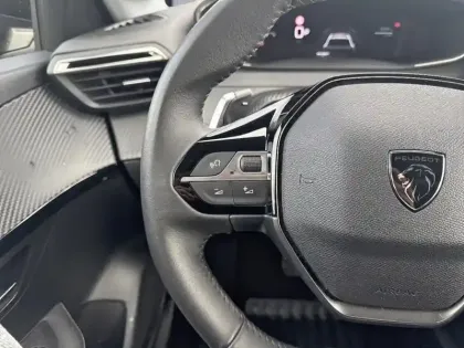 Photo 18 Peugeot 208  Hybrid 110 ch e-DCS6 Allure