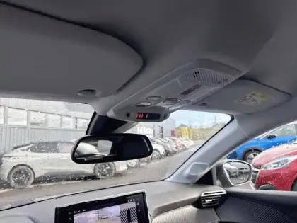 Photo 27 Peugeot 208  Hybrid 110 ch e-DCS6 Allure