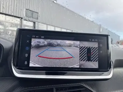 Photo 25 Peugeot 208  Hybrid 110 ch e-DCS6 Allure