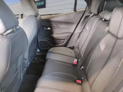 Photo 22 Peugeot 2008 Gén. II Ph2 GT 5