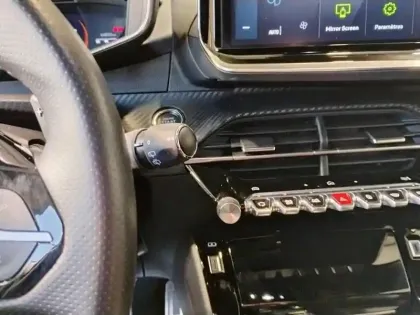 Photo 17 Peugeot 2008 Gén. II Ph2 GT 5