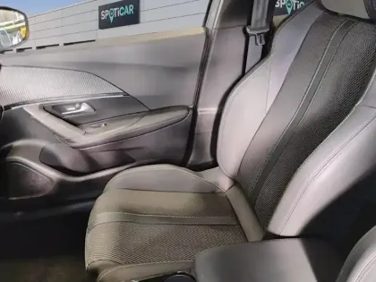 Photo 8 Peugeot 2008 Gén. II Ph2 GT 5