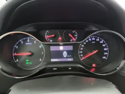 Photo 20 Opel Crossland  1.2 Turbo 110 ch BVM6 Elegance