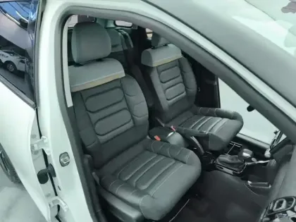 Photo 8 Citroën C3 Aircross  PureTech 130 S&S EAT6 Shine Pack