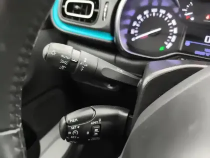 Photo 16 Citroën C3  PureTech 83 S&S BVM5 Shine