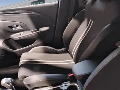 Photo 8 Opel Corsa  1.2 Turbo 100 ch BVM6 GS