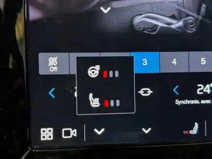 Photo 16 Volvo Xc60 Gén. II Ph2 NG Ultimate Style Dark 5