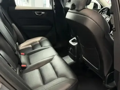 Photo 23 Volvo Xc60 Gén. II Ph2 NG Ultimate Style Dark 5