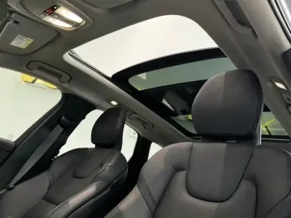 Photo 11 Volvo Xc60 Gén. II Ph2 NG Ultimate Style Dark 5