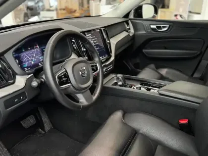 Photo 8 Volvo Xc60 Gén. II Ph2 NG Ultimate Style Dark 5