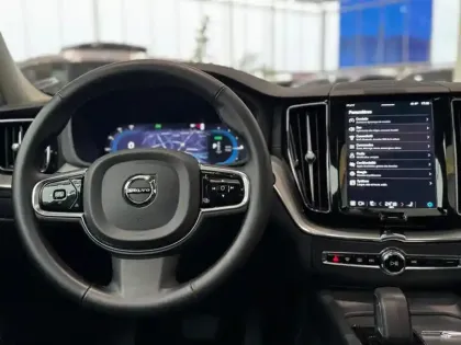 Photo 6 Volvo Xc60 Gén. II Ph2 NG Ultimate Style Dark 5