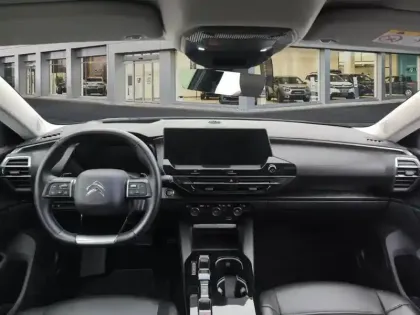 Photo 9 Citroën C5  X Hybride 145 e-DCS6 Plus