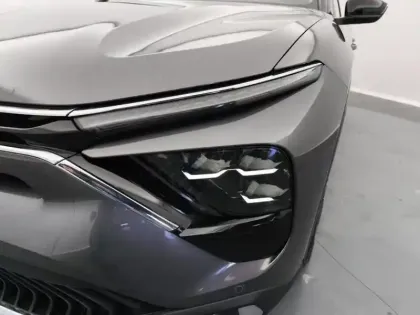 Photo 13 Citroën C5  X Hybride 145 e-DCS6 Plus