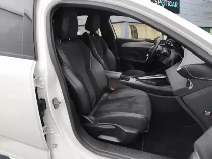 Photo 8 Peugeot 308  PHEV 180 e-EAT8 GT