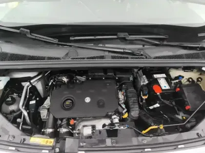 Photo 6 Citroën Berlingo Gén. III Ph1 NG Shine 5