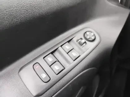 Photo 19 Citroën Berlingo Gén. III Ph1 NG Shine 5