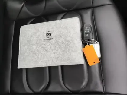 Photo 15 Citroën C5 Gén. I Ph1 NG PLUS 5