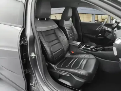 Photo 8 Citroën C5 Gén. I Ph1 NG PLUS 5