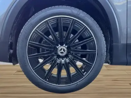 Photo 10 Mercedes GLB 200 d AMG Line